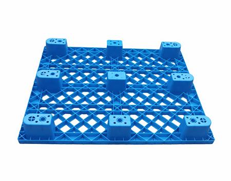 租用或購買塑料托盤哪個更具成本效益？